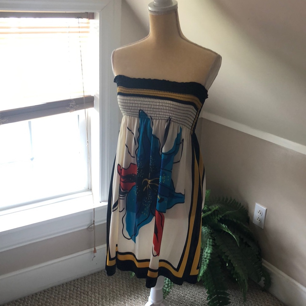 Strapless dress